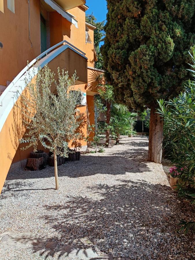 バルドリーノ Casa Lucyヴィラ エクステリア 写真