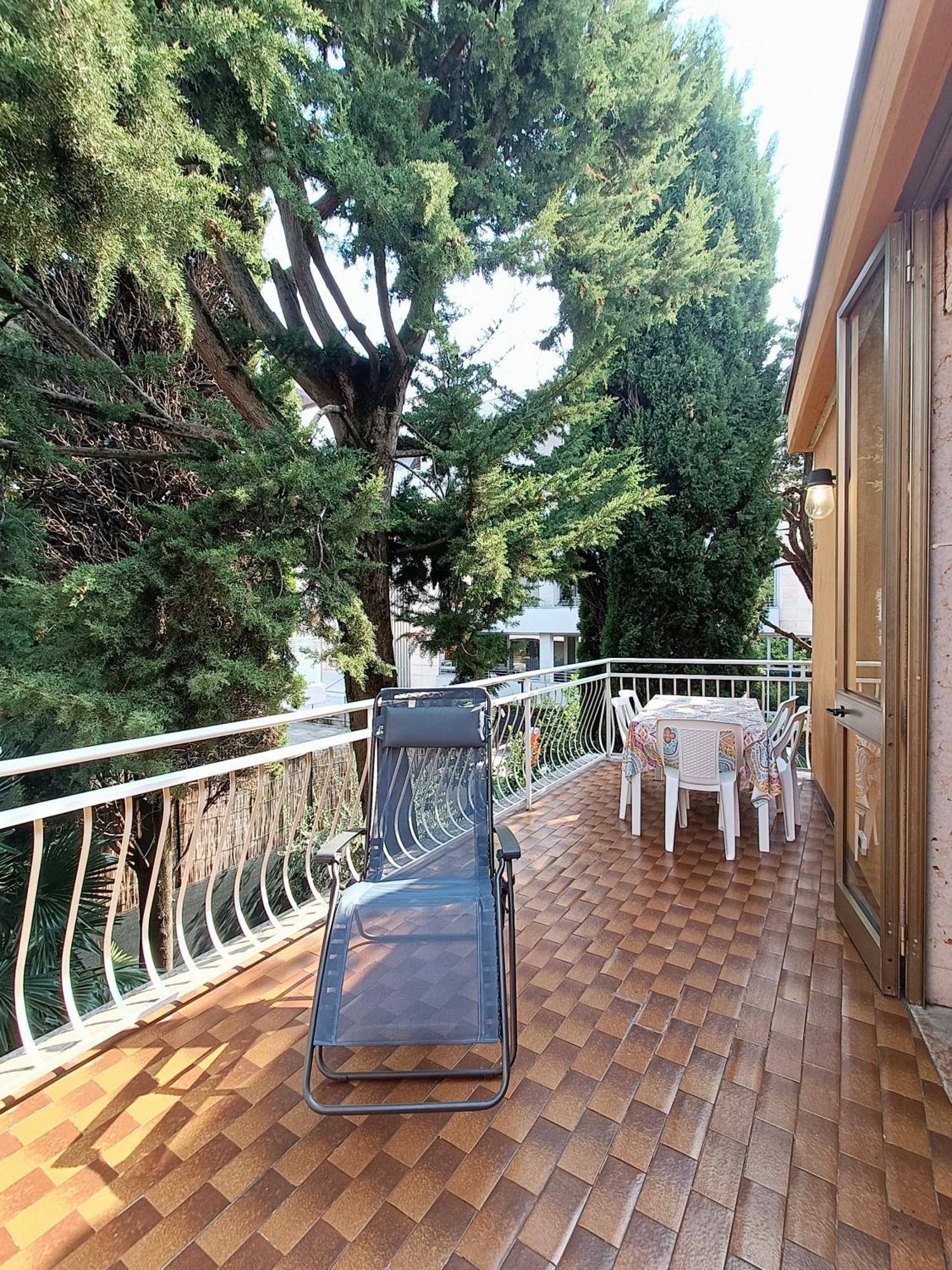 バルドリーノ Casa Lucyヴィラ エクステリア 写真