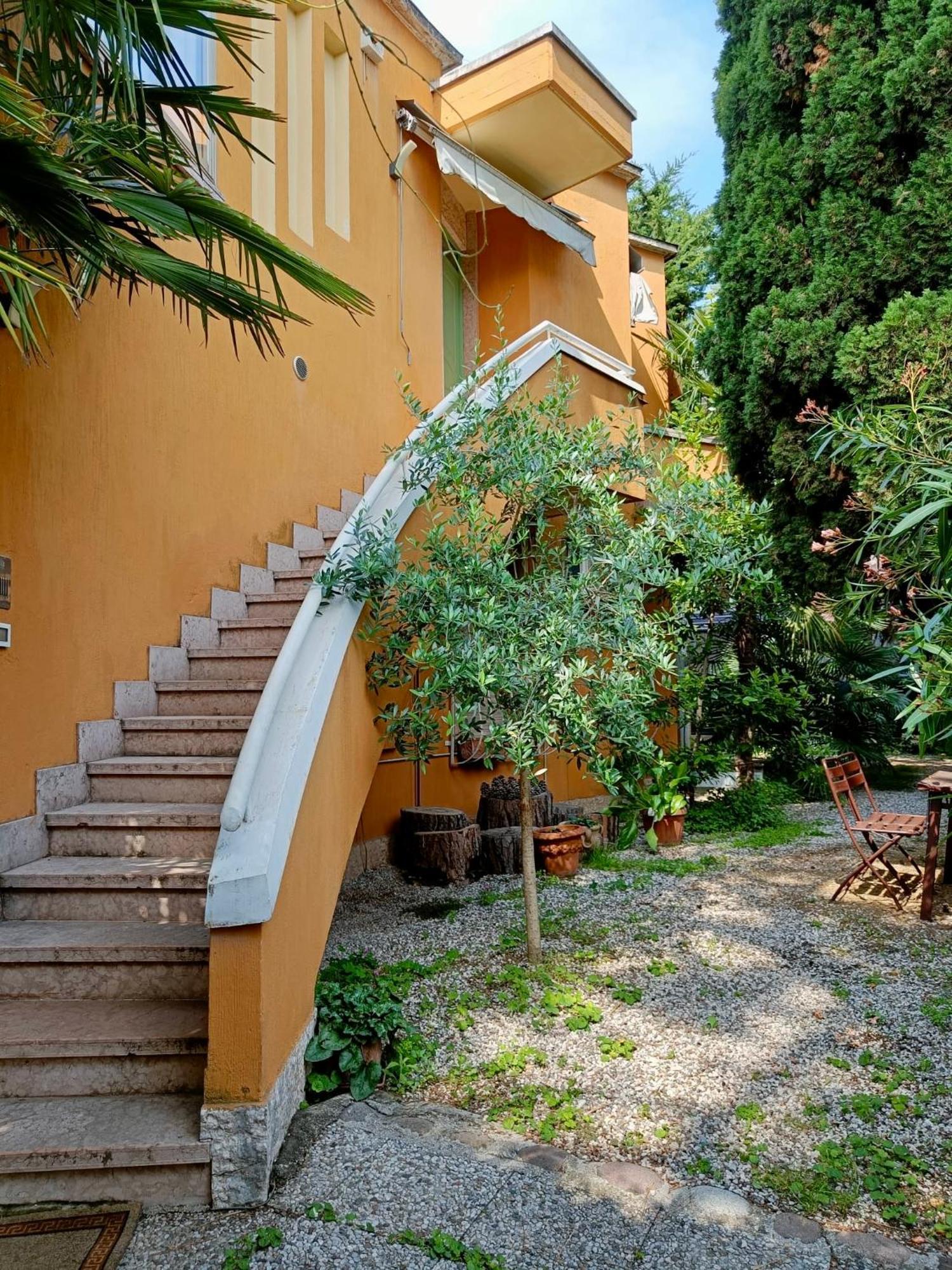 バルドリーノ Casa Lucyヴィラ エクステリア 写真
